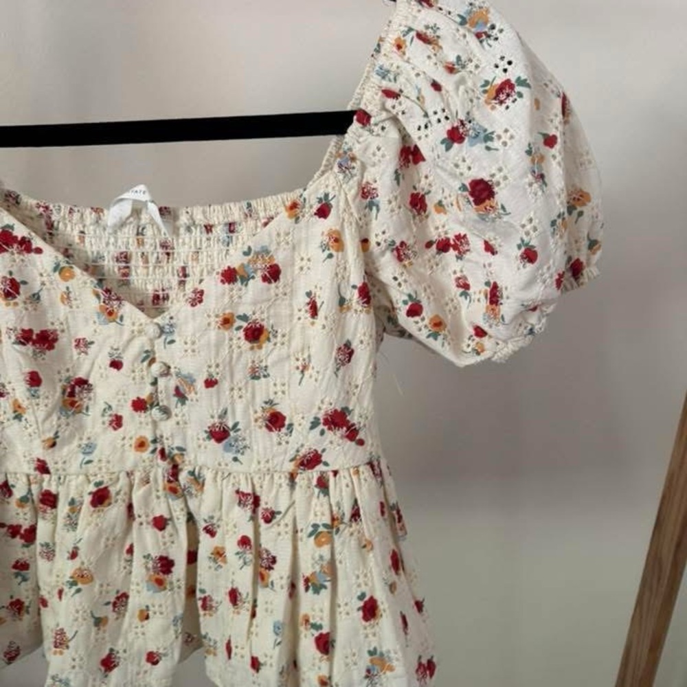 NWOT Altar’d State floral puff sleeve blouse